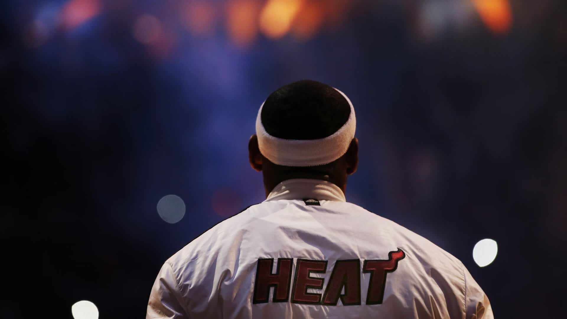 48队扩军赛制-电竞之王跨界征服NBA？Doinb篮网比赛中爆冷问鼎冠军，全网炸锅！